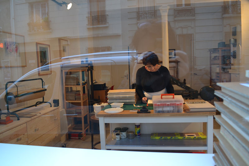 vitrine atelier-quartier-livre-reliure